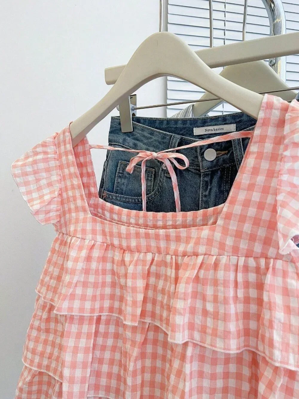 light Pink Casual Women's Cute Ruffle Hem Blouse